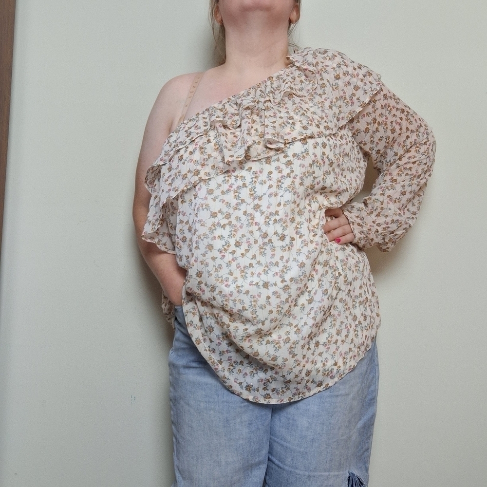 Torrid floral chiffon ruffled one shoulder top